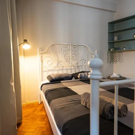 Square Downtown * Bükreş