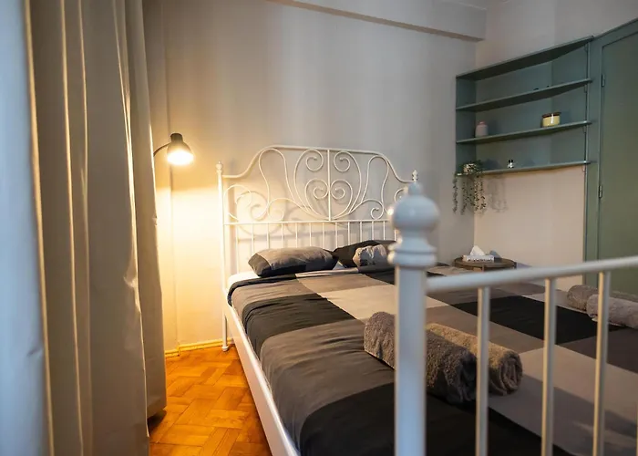 Square Downtown * Bucarest