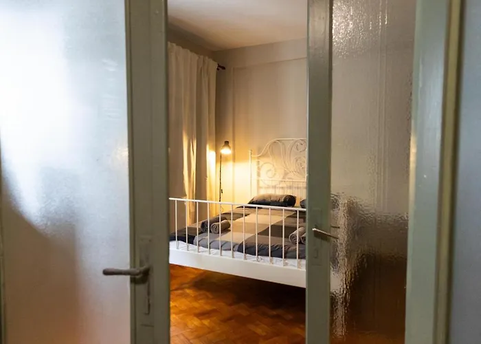 Square Downtown Bükreş